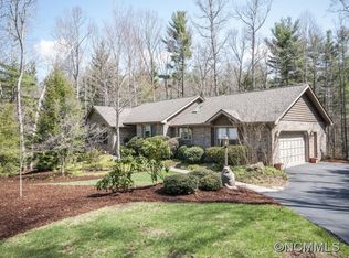 110 Sunningdale Dr, Flat Rock, NC 28731