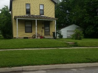 318 Linden Ave, Waterloo, IA 50703