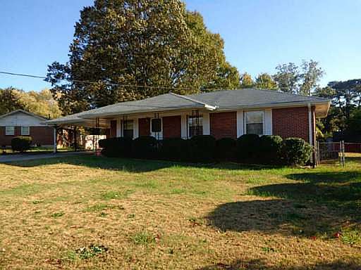 2nd image of 2691 Lake Harbin Rd