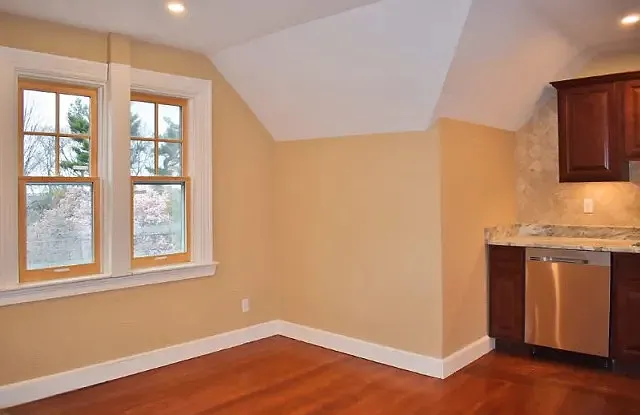 2 Barnes St — Photo 3