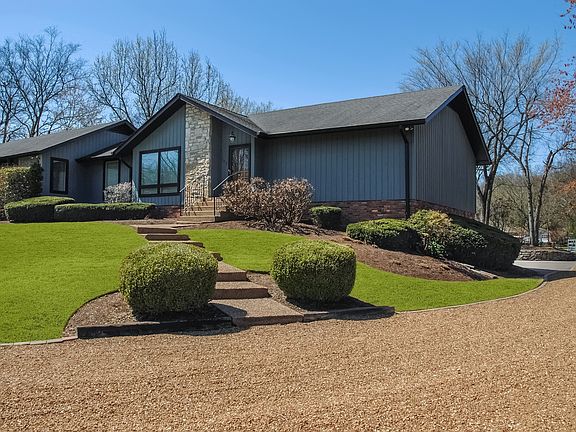 4th image of 103 Kirkman Ln