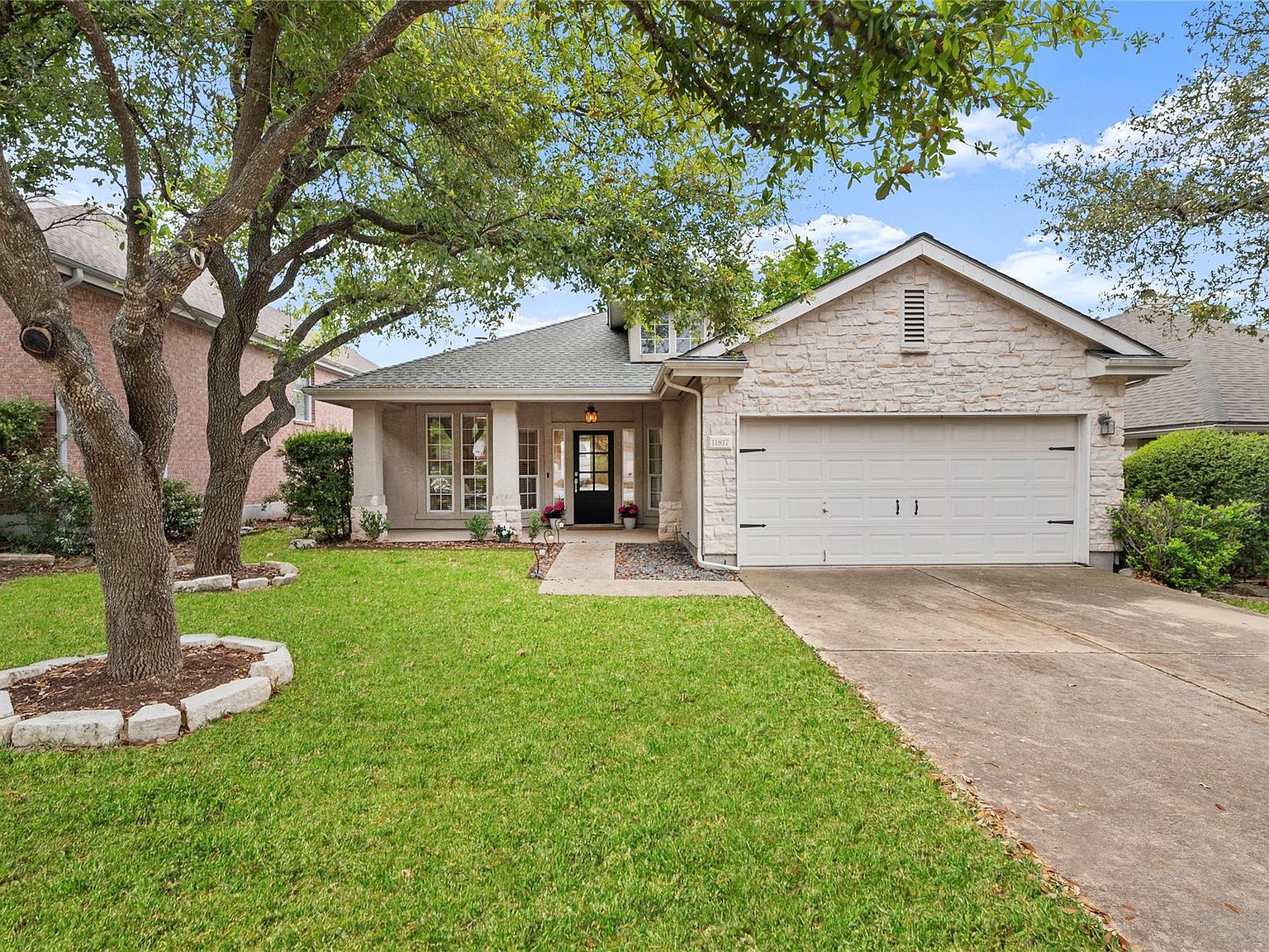 11817 Lake Stone Dr, Austin, TX 78738 | MLS #5699712 | Zillow