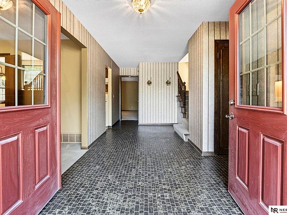 5th image of 7076 Nicholas Cir