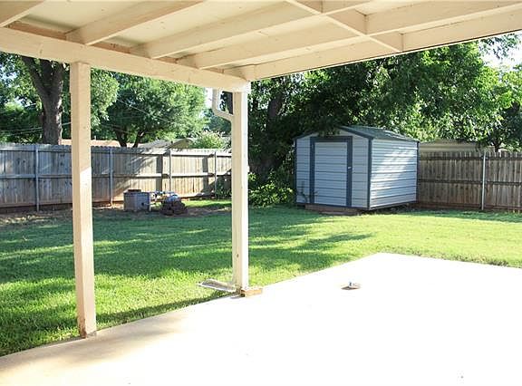 2nd image of 1490 Glendale Dr