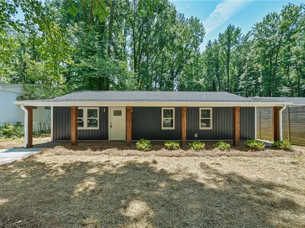 1936 Lakedell Dr, Charlotte, NC 28215