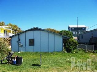204 S Carolina Ave, Carolina Beach, NC 28428