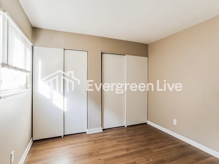 1344 Southfield Dr S — Photo 9