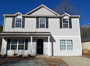 826 Lakeside Ave, Burlington, NC 27217