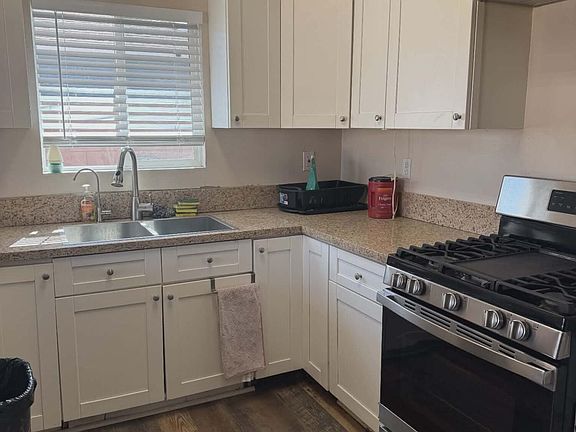 2nd image of 38926 Foxholm Dr