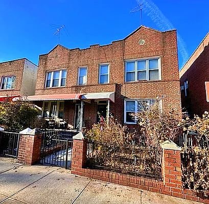 1st image of 2416 26th St