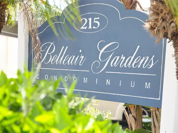215 Valencia Blvd APT 107, Belleair Bluffs, FL 33770