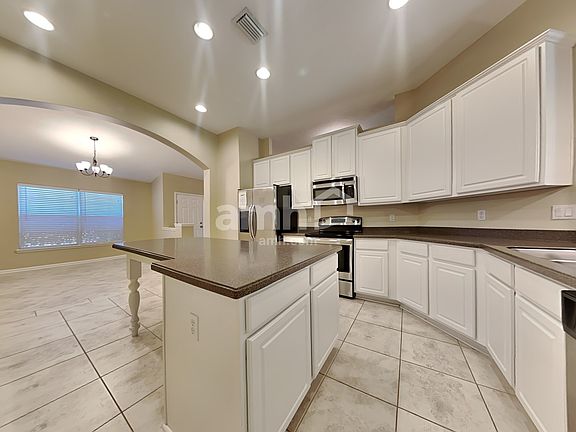 3rd image of 86021 Aladdins Way