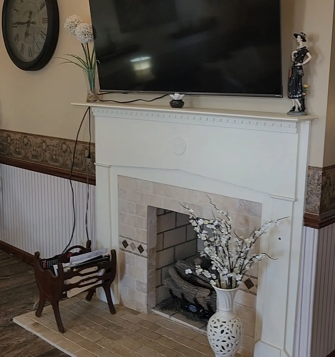 2 bed, 1358 sqft, $1,900 — Photo 1