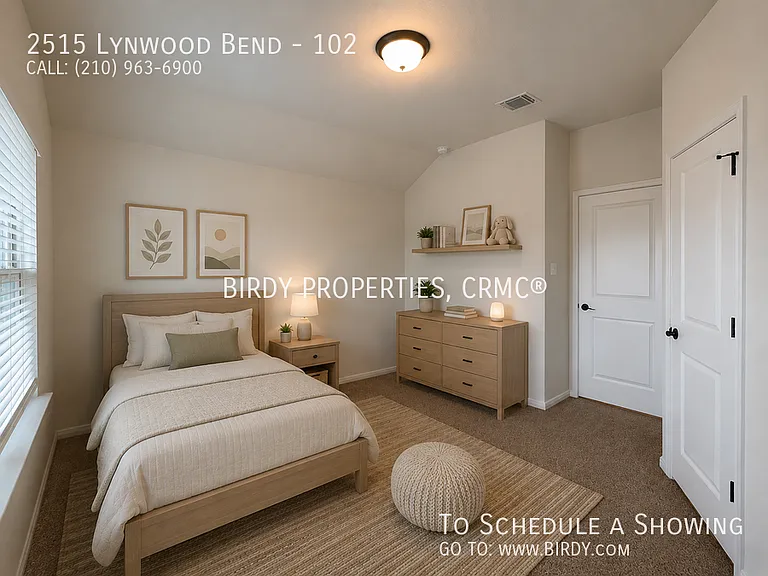 2515 Lynwood Bnd #102 — Photo 5