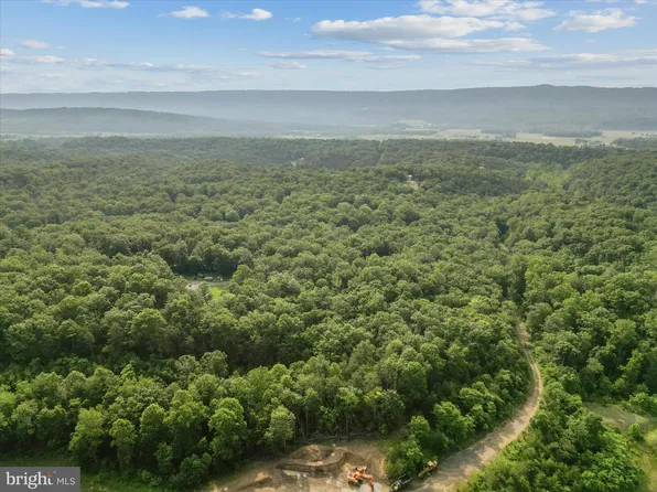 Mitchem Ln, Hedgesville, WV 25427