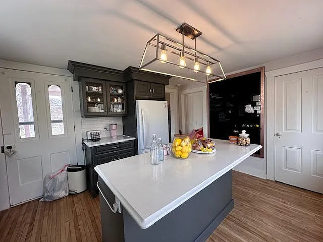 299 Wellington St — Photo 7