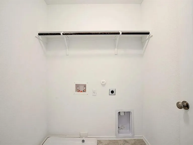 209 Majestic Cedar Dr — Photo 25