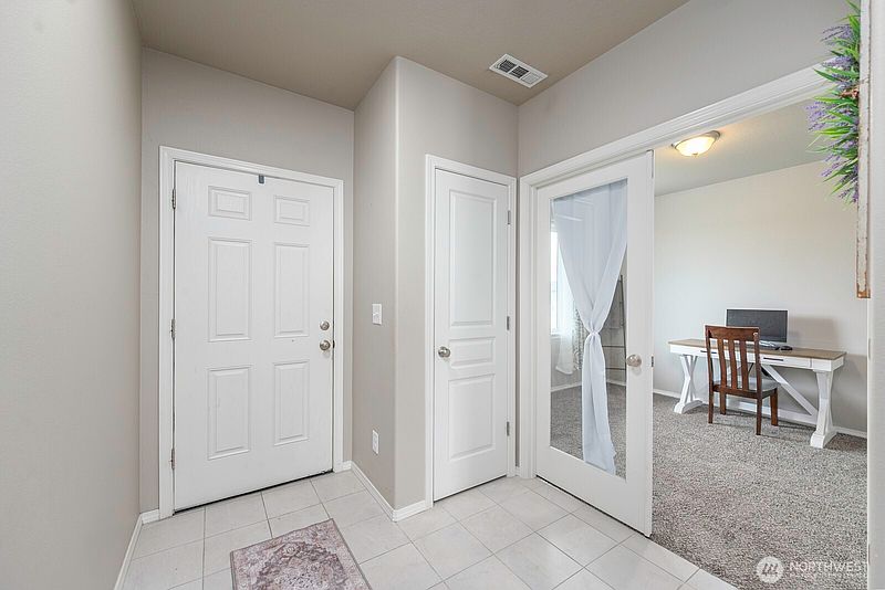 5th image of 1361 E Nen Drive