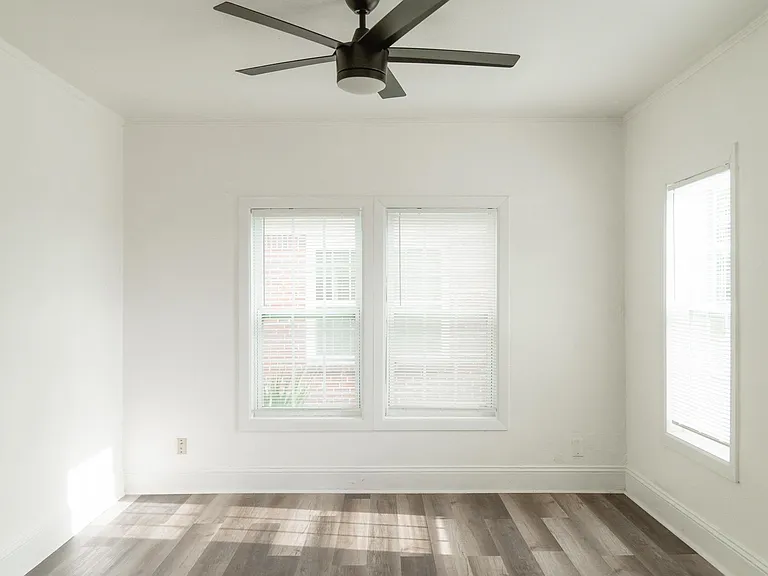 511 N Monroe St — Photo 10