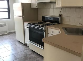 2008 Williamsbridge Rd, Bronx, NY 10461