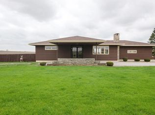 3232 Benton Iowa Rd, Norway, IA 52318