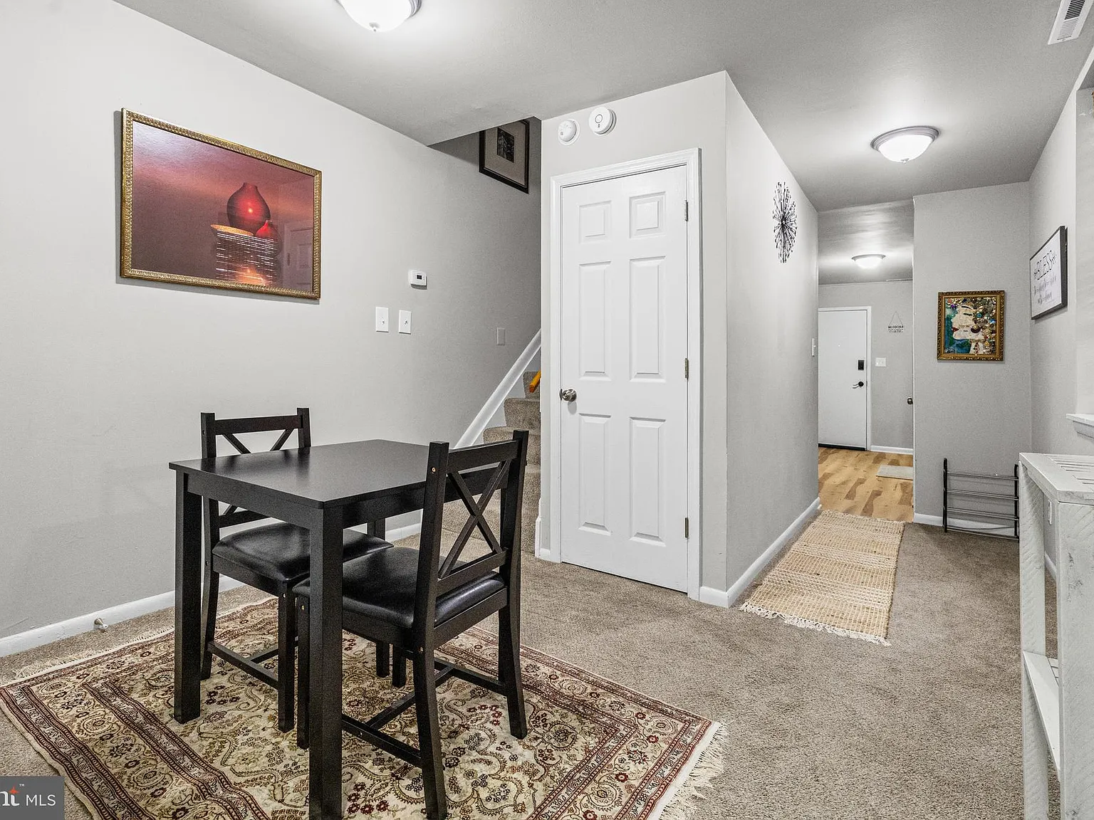 2 bed, 1210 sqft, $1,875 — Photo 3