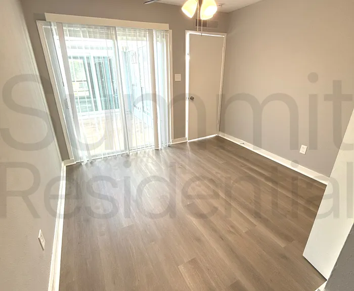 6078 Dooley Dr — Photo 16