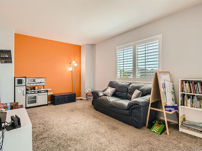 10122 Richfield Way — Photo 19
