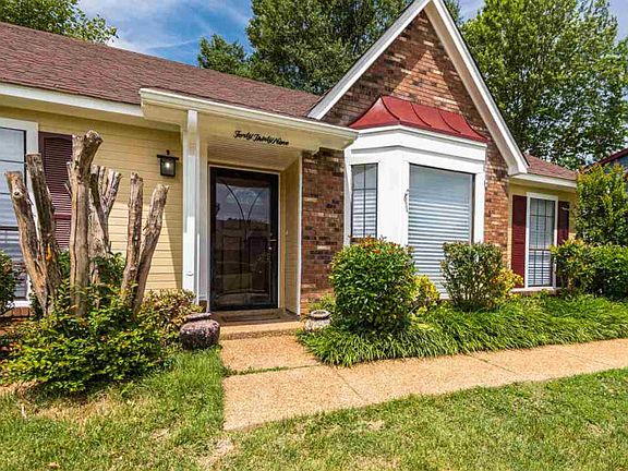 3rd image of 4039 Glenroy Dr