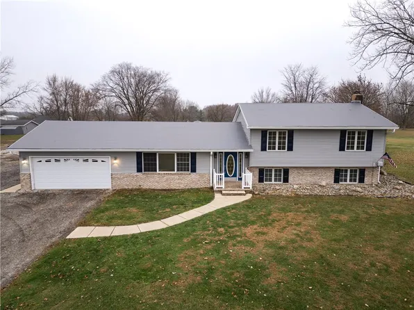 13185 E 2200 North Rd, Danville, IL 61834