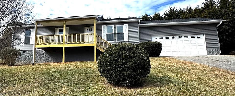 1st image of 22 Sydney Ln