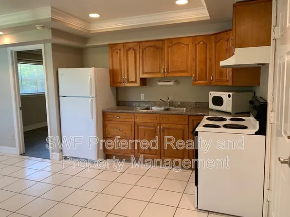 222 Fairweather Ln, Fort Myers Beach, FL