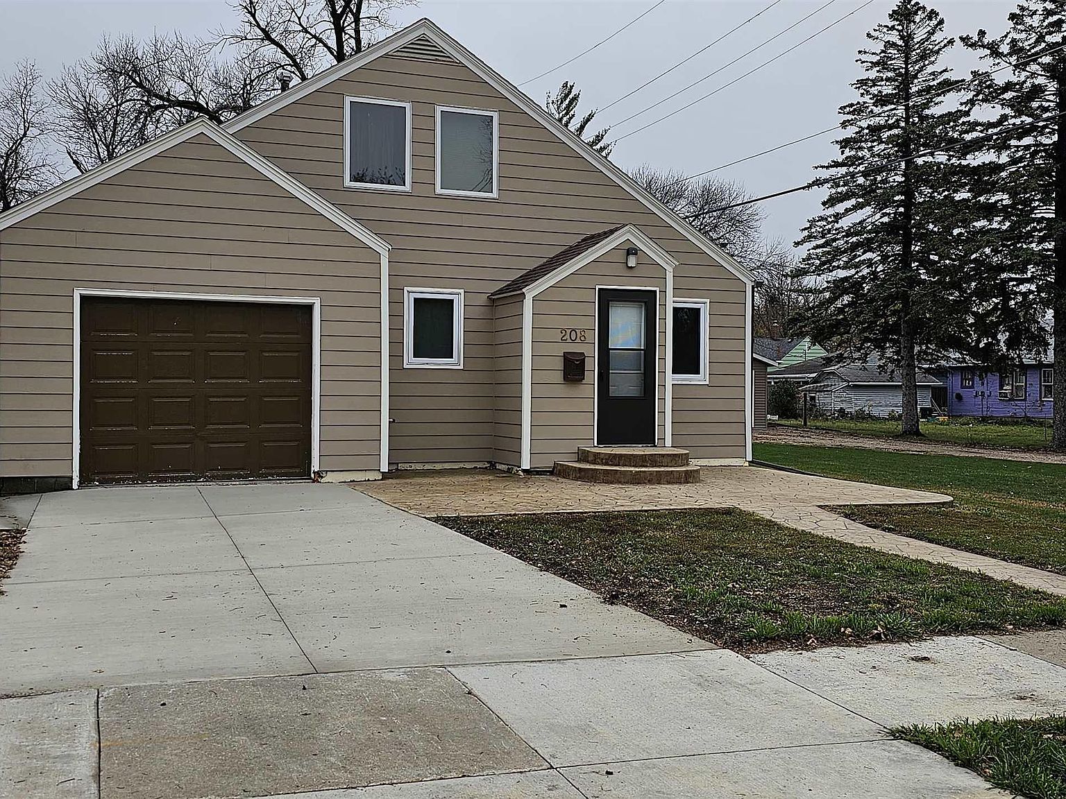 208 10th St SW, Pipestone, MN 56164 MLS 22304816 Zillow