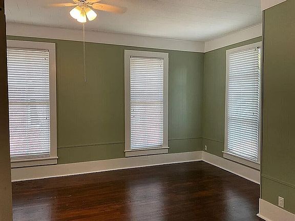 4th image of 748 E Main St