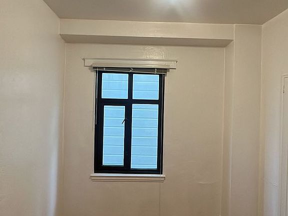 5th image of 2905-2911 Van Ness Ave #202