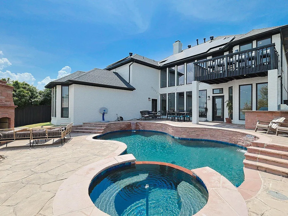 4710 Scenic Dr