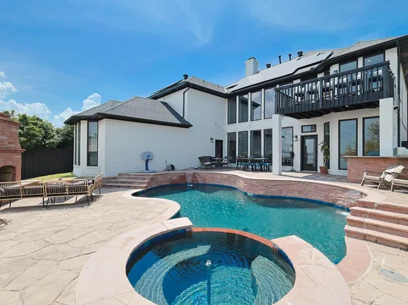 4710 Scenic Dr, Rowlett, TX 75088