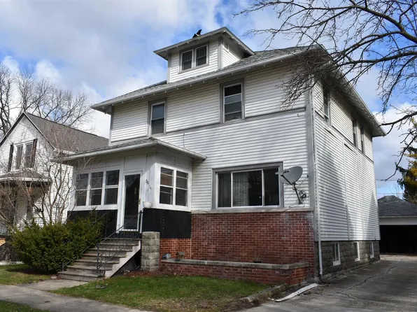 231 Gillett Street, Fond Du Lac, WI 54935