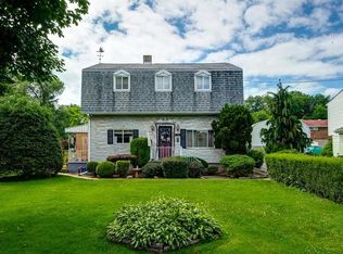 24 Simpson St, Cecil, PA 15055