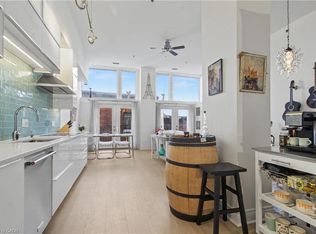 276 King St W #213, Kitchener, ON N2G 1B6