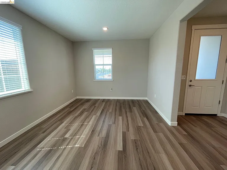 4395 Canada Way — Photo 10