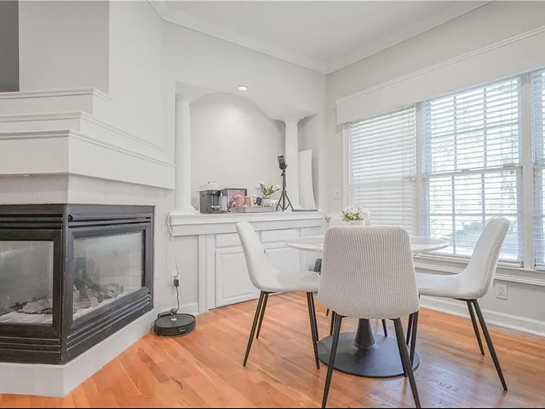 8620 Hope Mews Ct — Photo 4