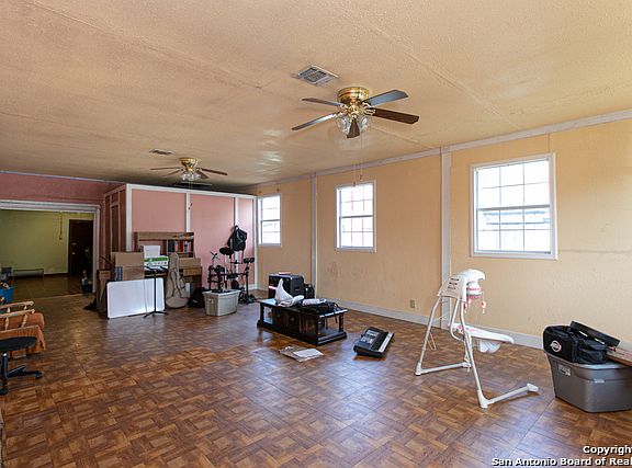 4th image of 4628 Aloha Dr