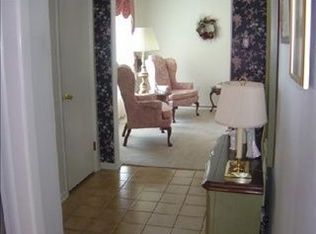 1240 Catalina Dr, Monroeville, PA 15146