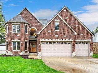 460 N Walnut St, Elmhurst, IL 60126