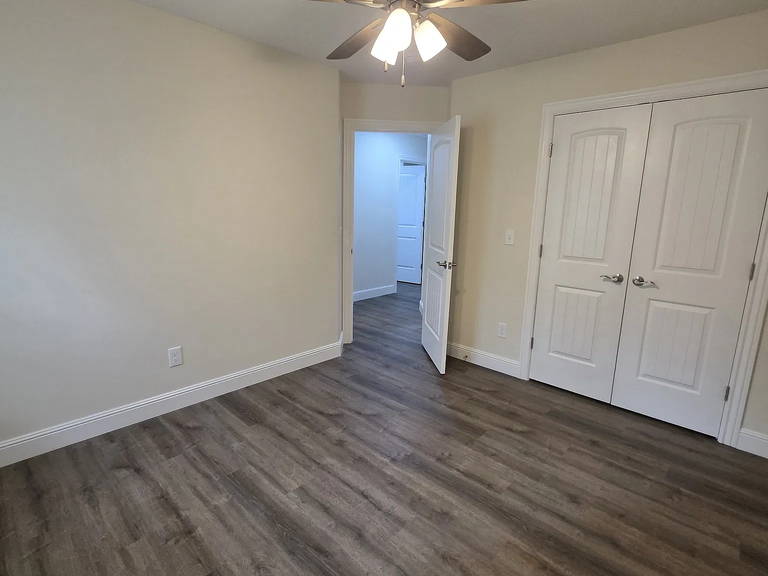 3 bed, 1370 sqft, $1,650 — Photo 3