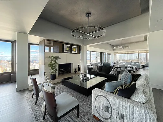 Rented by Douglas Elliman | media 14