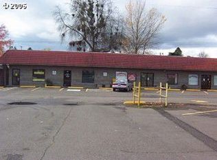 263 SW Main St, Winston, OR 97496