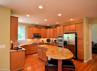 8981 Chianti Ter, Bristow, VA 20136
