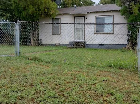 1008 E King Pl, Tulsa, OK 74106